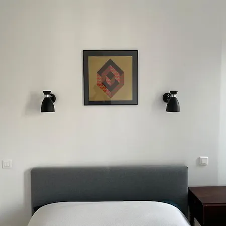 5 Persons Montparnasse
